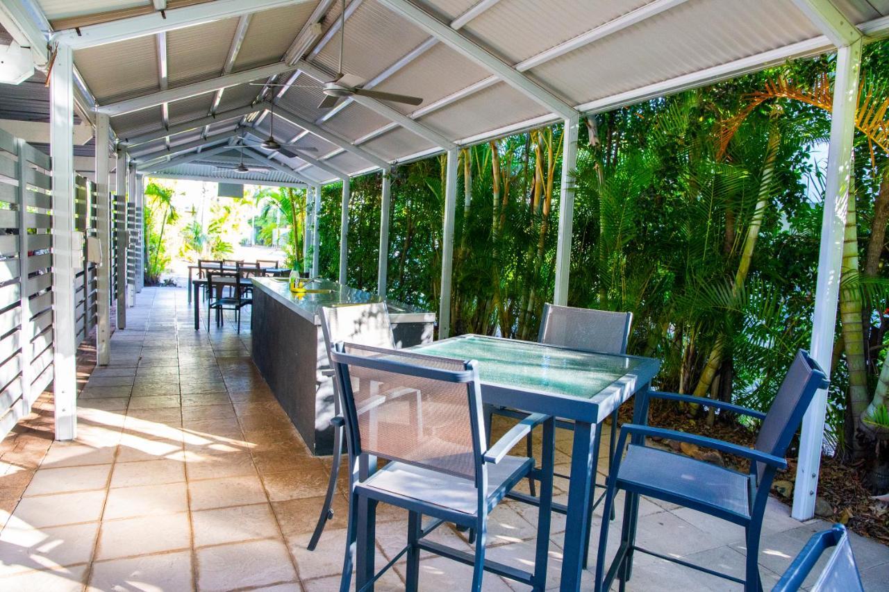 2 Bedroom Renovated Townhouse, Walk To Noosa River Noosaville Exterior foto